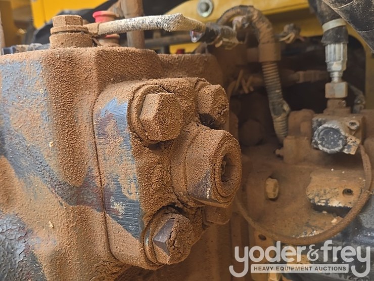 2015-komatsu-pc490-lc-11-image-47