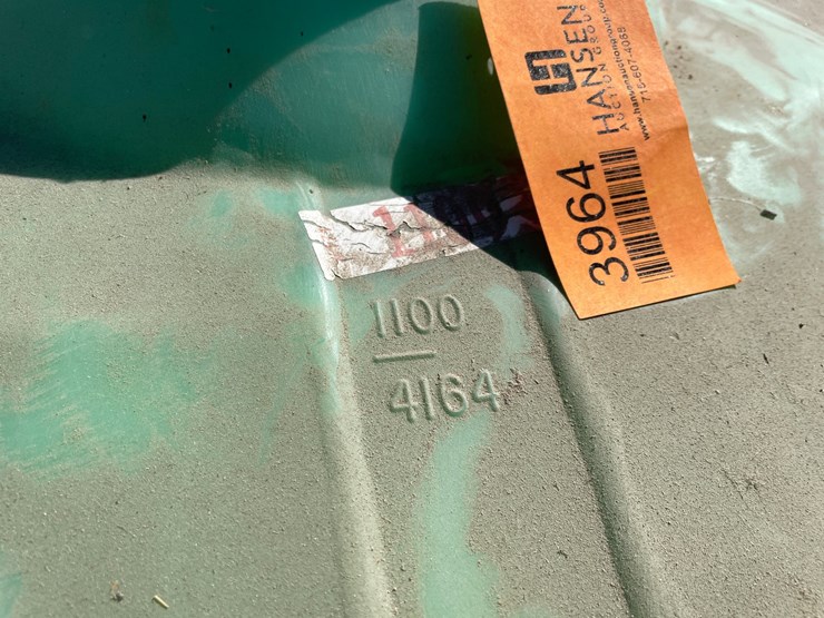 #3964-•-1,100-gallon-water-tank-image-4