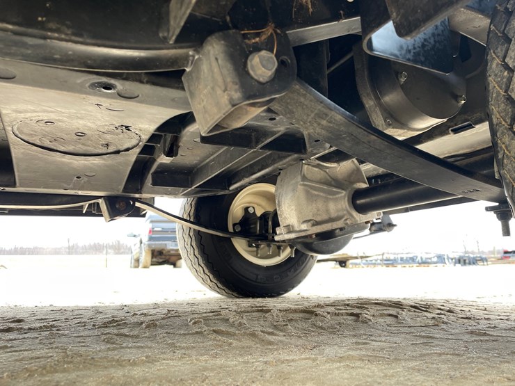 #605-•-ez-go-rxv-electric-golf-cart-image-41