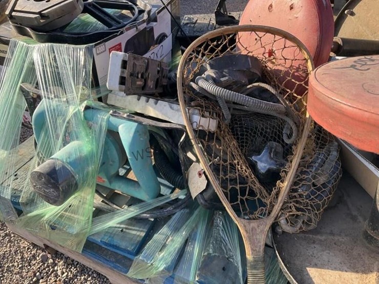 pallet-of-miscellaneous-tools-image-7