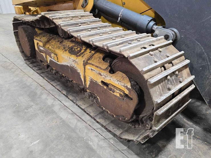 2016-deere-655k-image-33