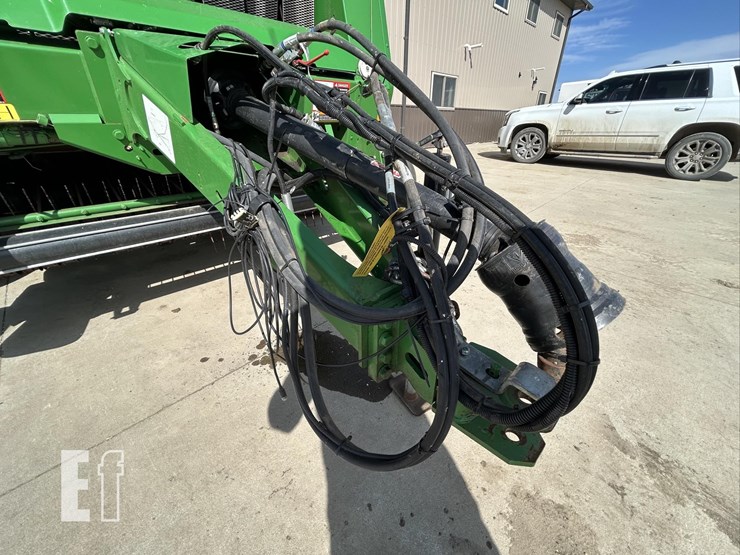 2019-john-deere-560r-image-11