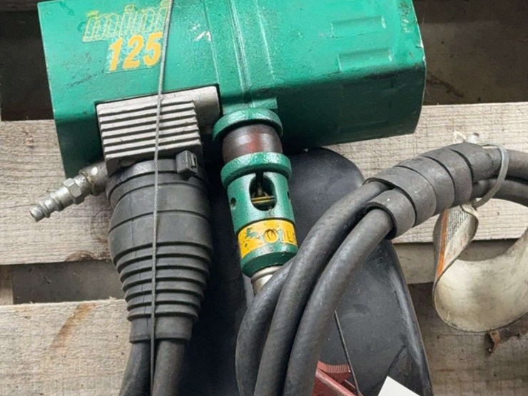 mini-125-air-chain-hoist-image-2
