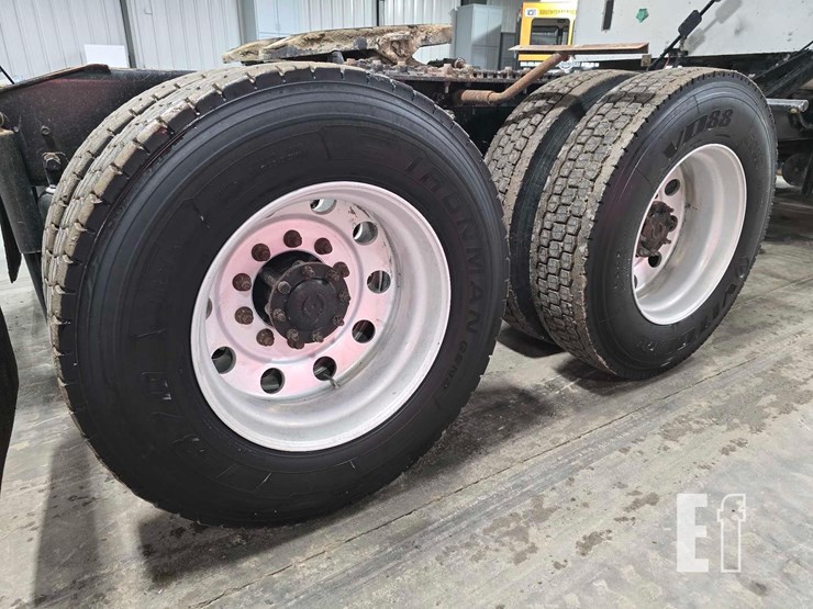 2013-international-paystar-5900-image-29