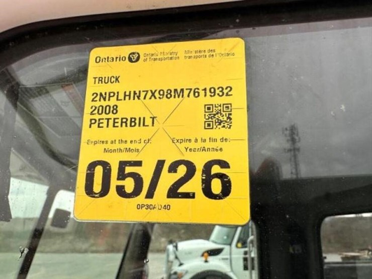 2008-peterbilt-335-image-13