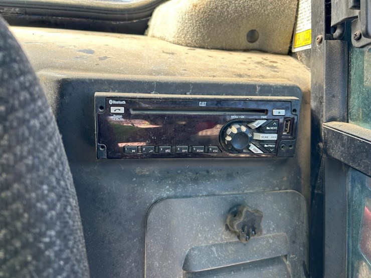 2015-caterpillar-289d-image-28