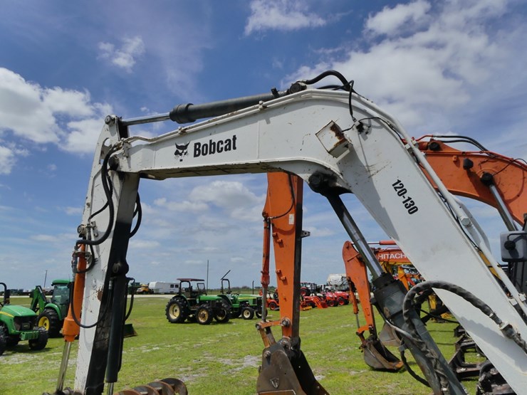 2011-bobcat-e80-image-7