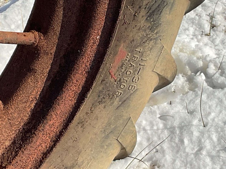 1938-fordson-all-around-image-9