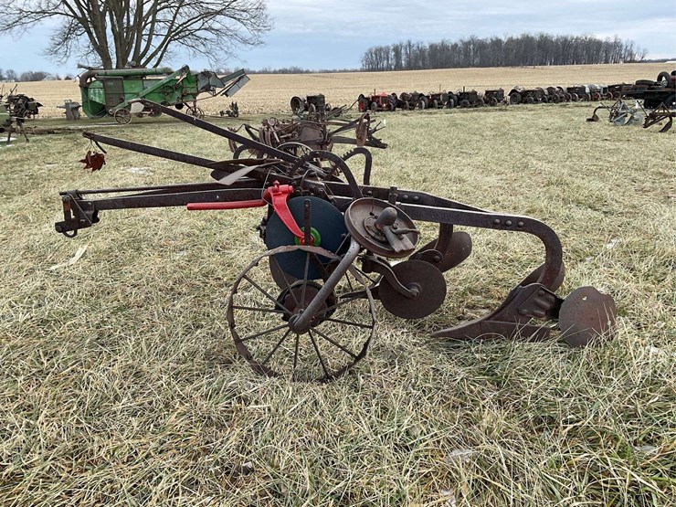 two-bottom-plow-image-7