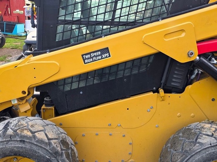 2022-caterpillar-272d3-image-27