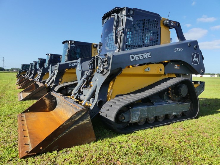 2023-deere-333g-image-1
