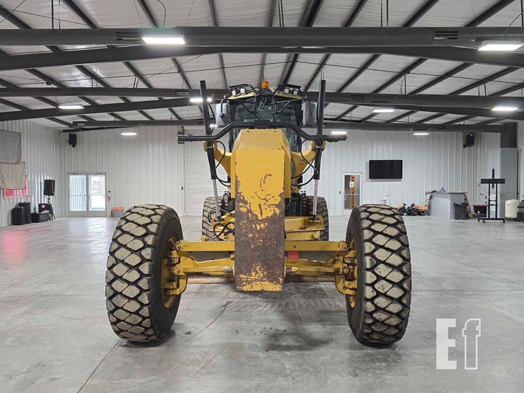 2012-caterpillar-140m2-image-7