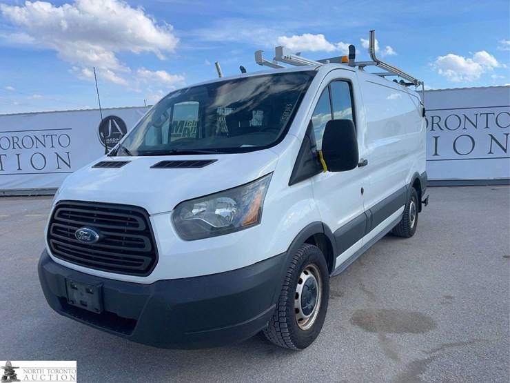 2016-ford-transit-image-1