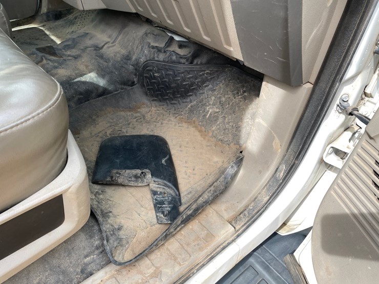 2008-ford-f550-image-40