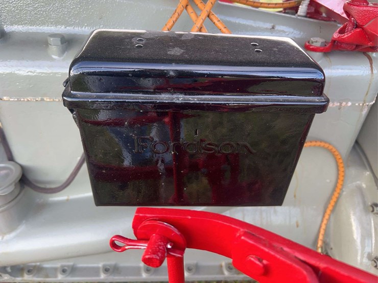 1927-fordson-tractor-image-60