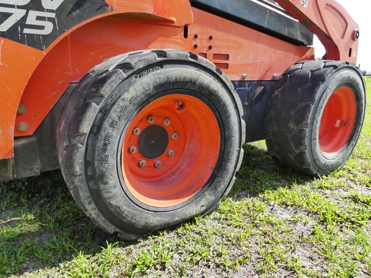 kubota-ssv75-image-5