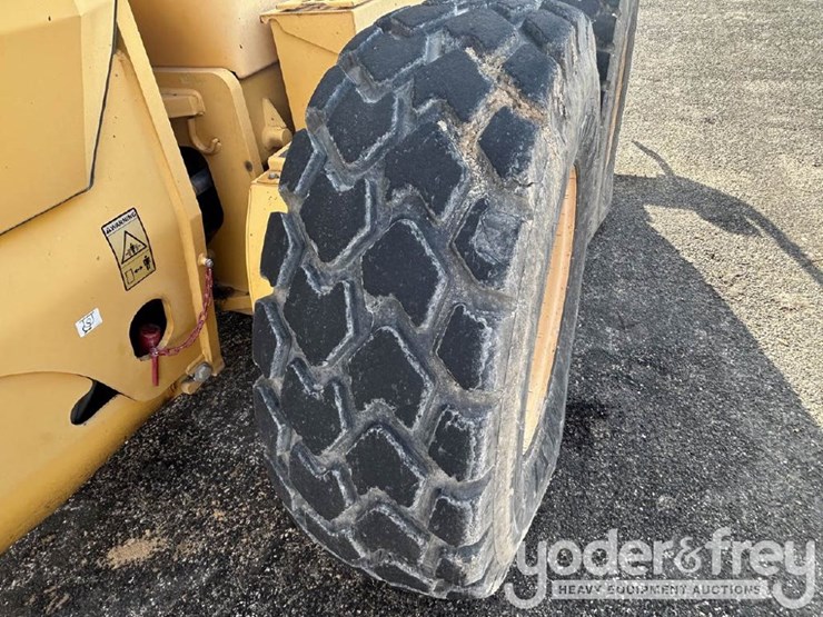 2008-volvo-g940-image-15