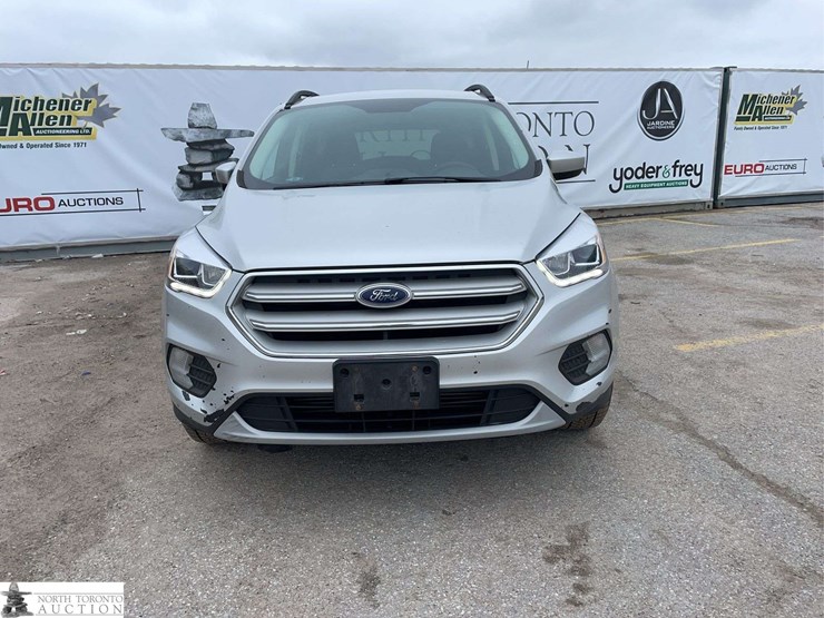 2017-ford-escape-image-2