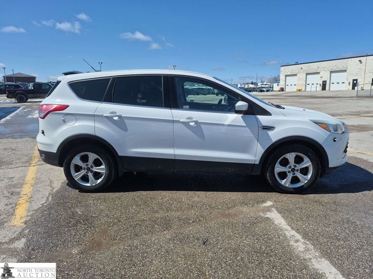 2016-ford-escape-image-4