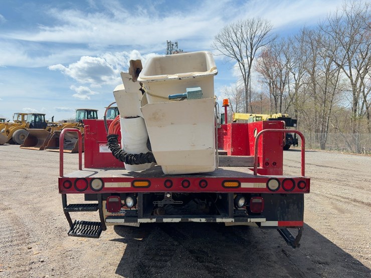 2007-ford-f750-xl-image-4