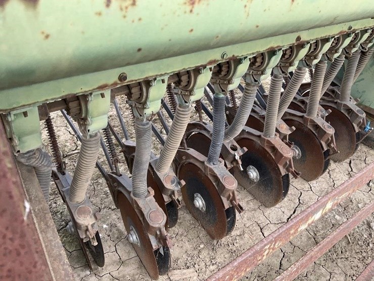 john-deere-8300-image-15