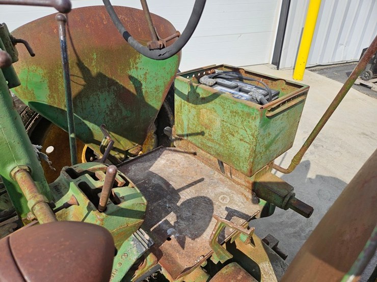 1952-john-deere-model-a-image-37