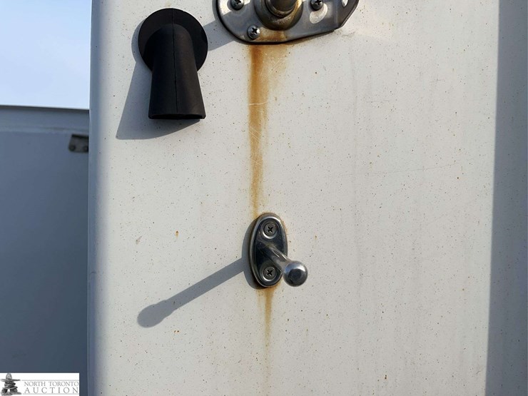 2013-ford-f350-image-30