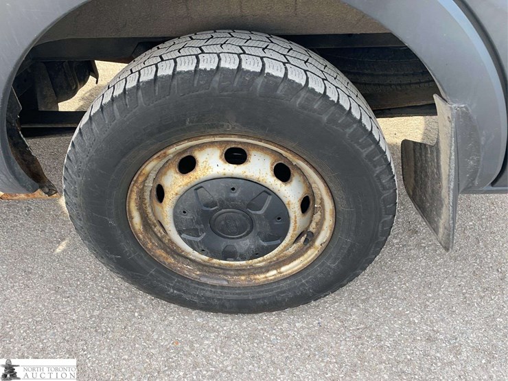 2015-ford-transit-image-22