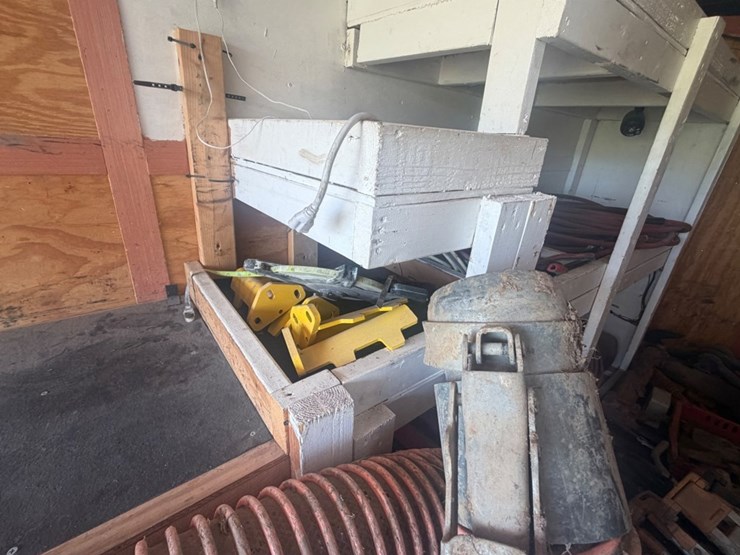 #31726-•-2015-homesteader-patriot-7’-x-16’-tandem-axle-encl-image-27