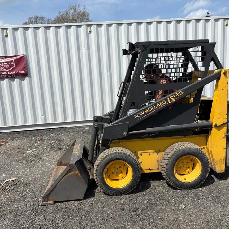 NEW HOLLAND L125