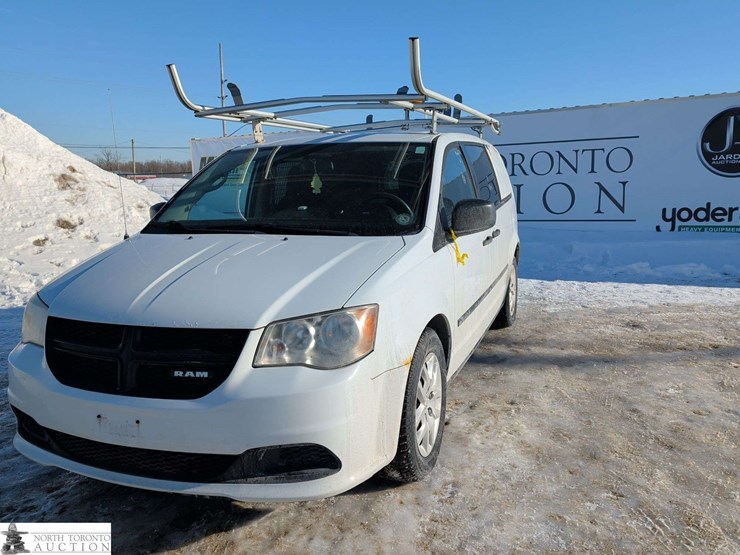 2014-ram-c/v-image-1