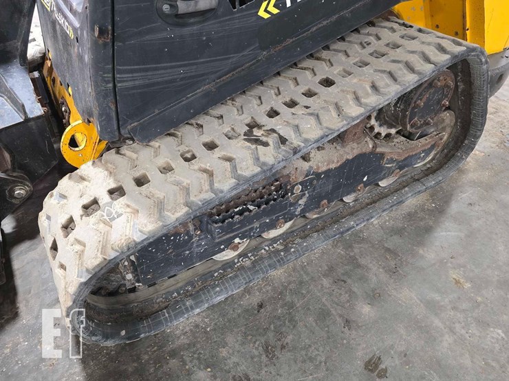 2020-jcb-3ts-8t-image-25