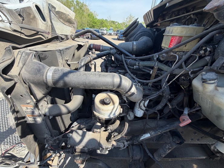 2007-kenworth-t300-image-16