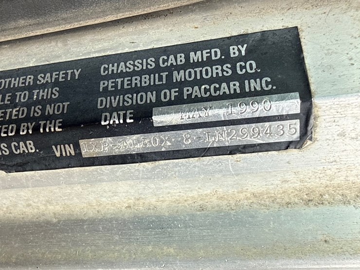 1990-peterbilt-357-image-78