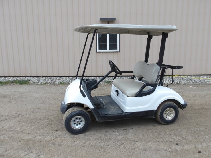 #6605-•-yamaha-g16-gas-golf-cart-image-1
