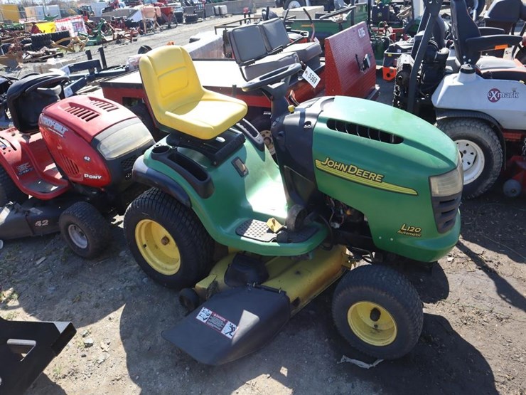 john-deere-120-image-1
