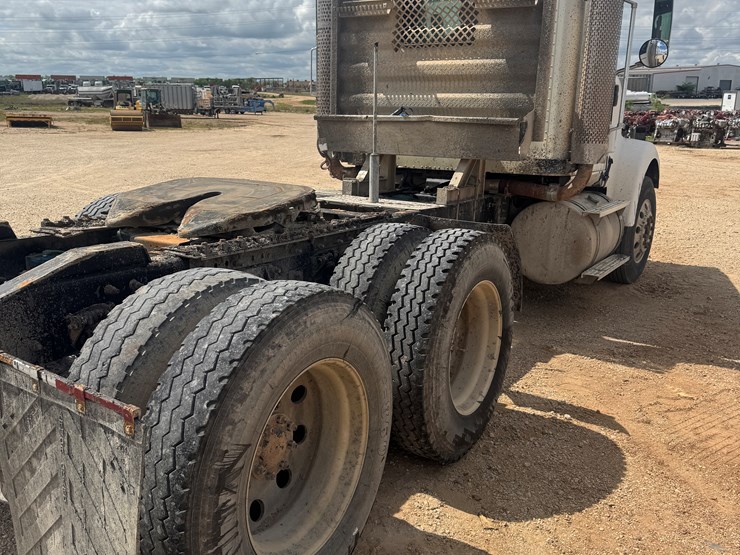 2007-international-9900i-image-3