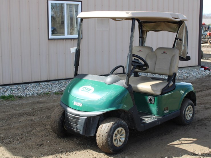 #6600-•-ezgo-electric-golf-cart-image-2