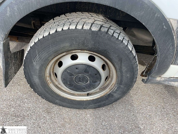 2016-ford-transit-image-21