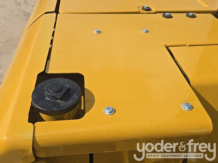 2018-caterpillar-305.5-image-83