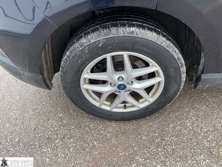 2021-ford-edge-image-19