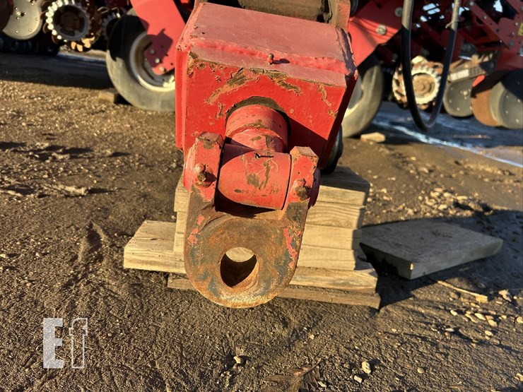 2009-white-8516-image-17