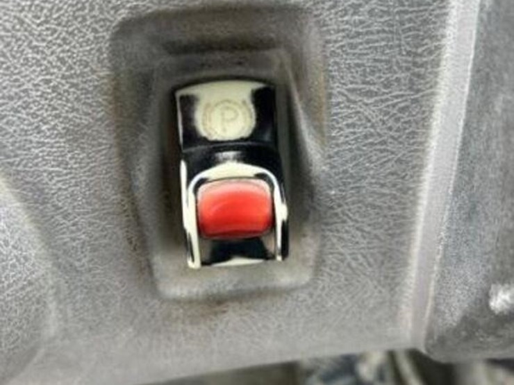 2012-volvo-l220g-image-50