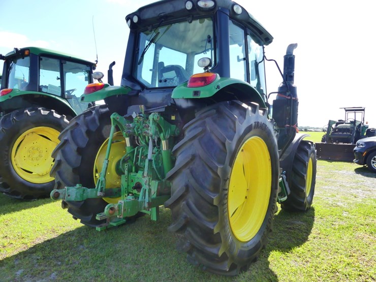 2020-john-deere-6120m-image-3