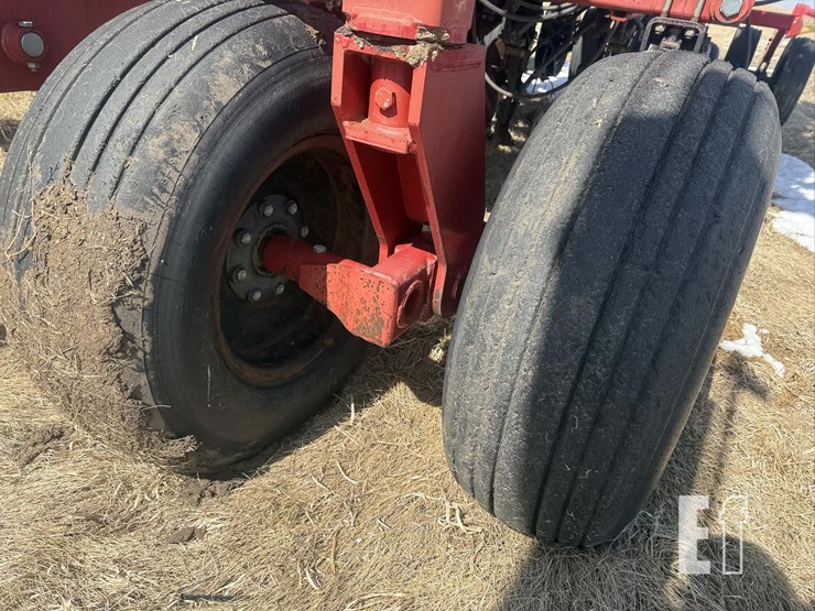 2011-case-ih-3430-image-35