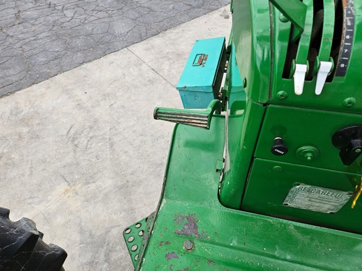 1961-john-deere-2010-image-22