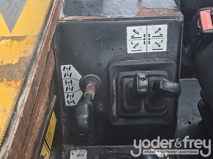 2018-jcb-512-56-image-102