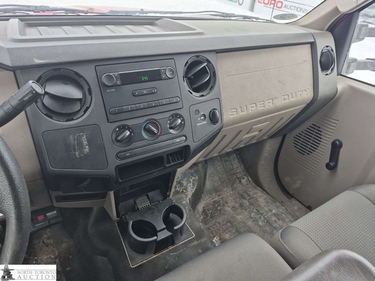 2010-ford-f250-image-16