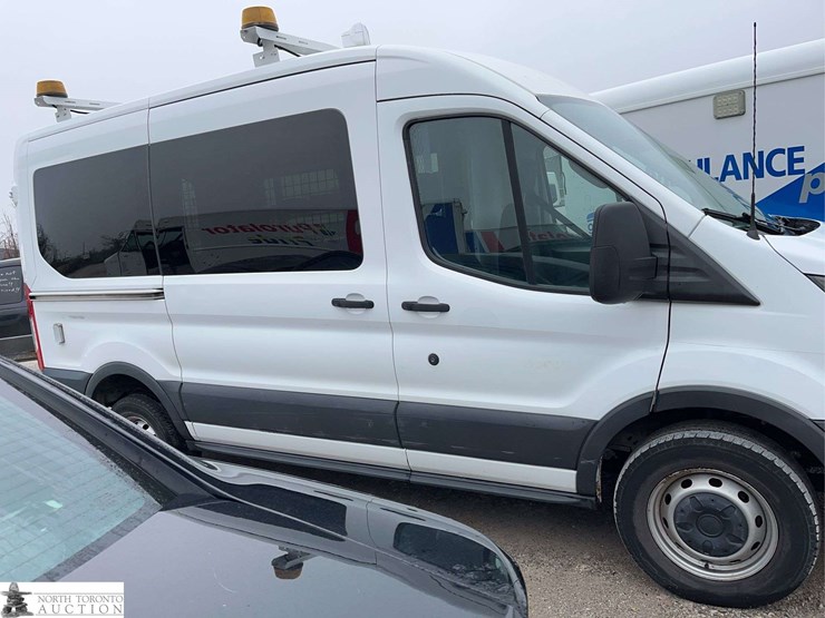 2017-ford-transit-image-4