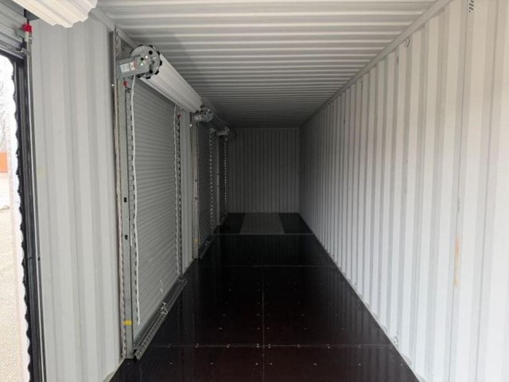 2025-one-way-40-ft-image-9